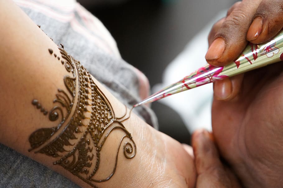 Henna application